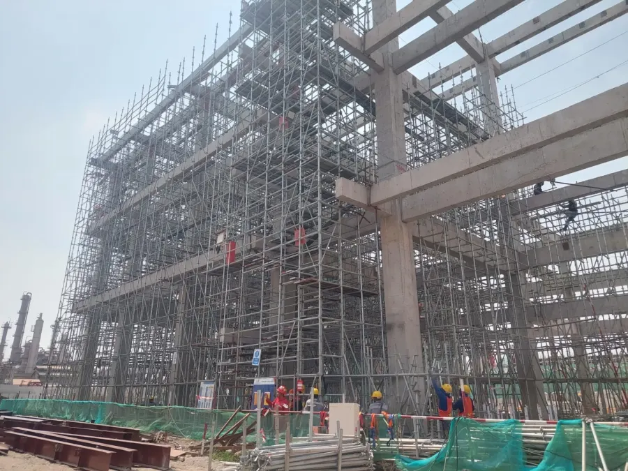 Scaffolding Ringlock System proyek industri Petro Oxo, Gresik